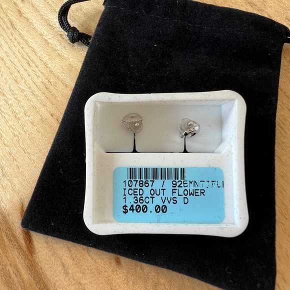 Moissanite Flower Stud Earrings – 1.36 CTW, VVS D Color – 925 Silver $400 Retail - Picture 6 of 6